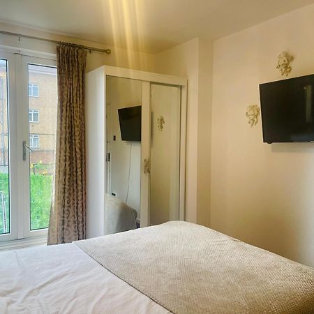Room With Kitchen In Central Лондон Экстерьер фото